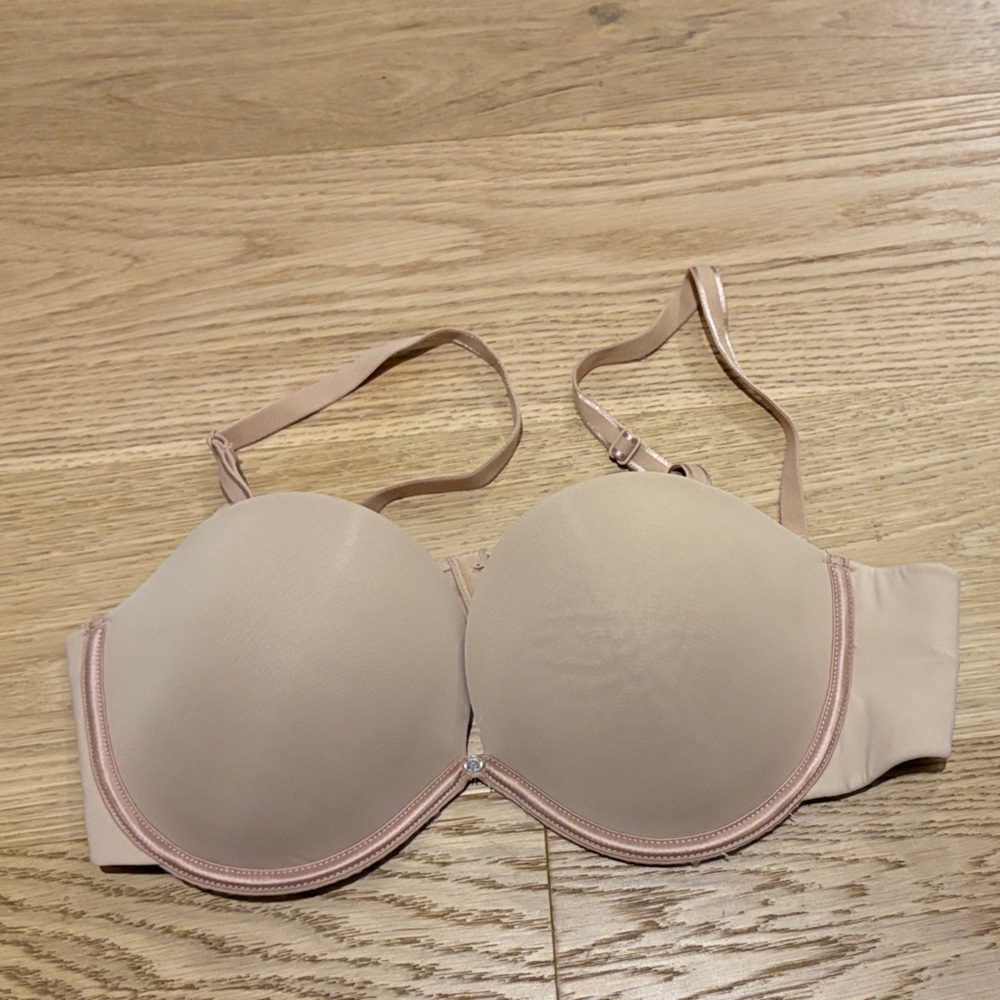 La Vie En Rose Nude Bra